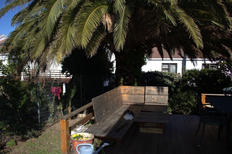 To Let 3 Bedroom Property for Rent in Die Wingerd Western Cape